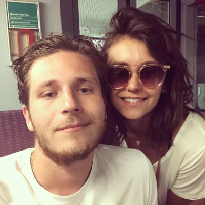Nina Dobrev pic #1083454