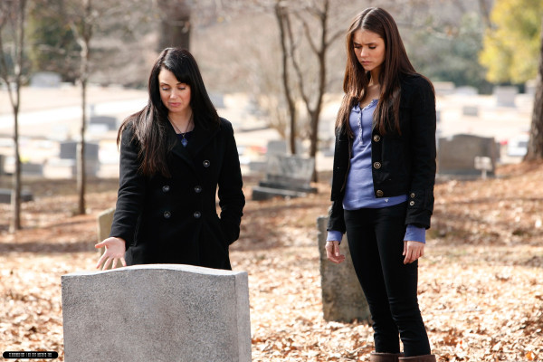 Nina Dobrev pic #429151