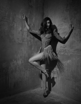 Nina Dobrev pic #983788