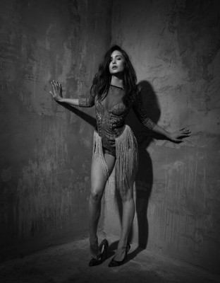 Nina Dobrev pic #983783