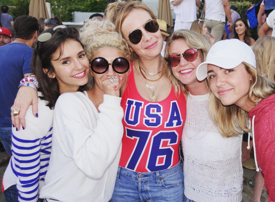 Nina Dobrev pic #1083197