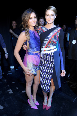 Nina Dobrev pic #723233