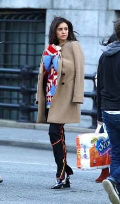 Nina Dobrev pic #1085960