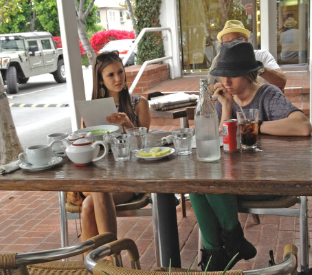 Nina Dobrev pic #482233