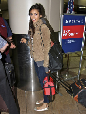 Nina Dobrev pic #508993