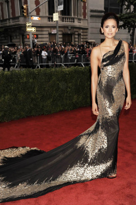 Nina Dobrev pic #487082
