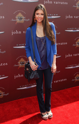 Nina Dobrev pic #459675