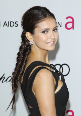 Nina Dobrev pic #454610