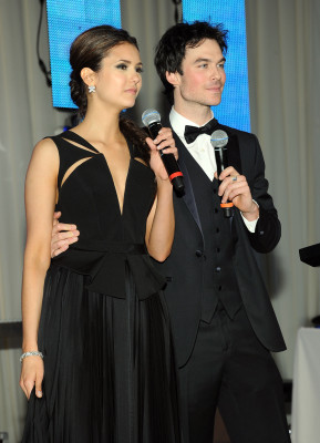 Nina Dobrev pic #454614