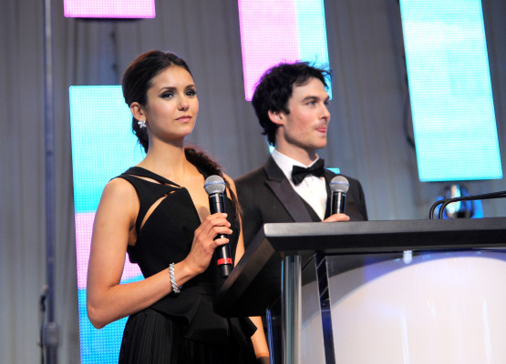 Nina Dobrev pic #454615