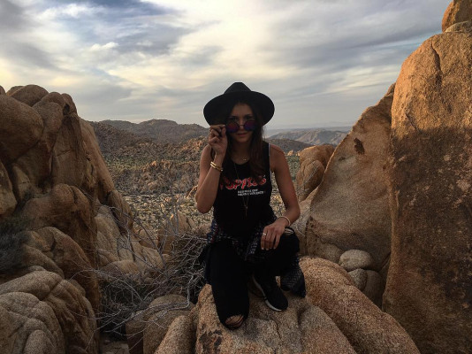 Nina Dobrev pic #840140