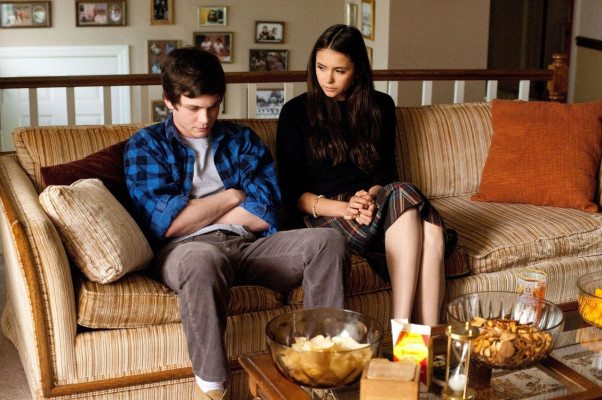 Nina Dobrev pic #545699