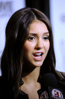 Nina Dobrev pic #418131