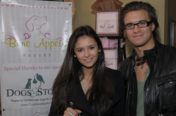 Nina Dobrev pic #379188