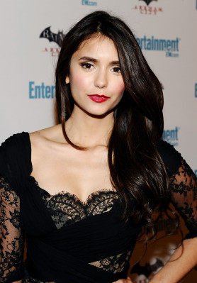 Nina Dobrev pic #395959