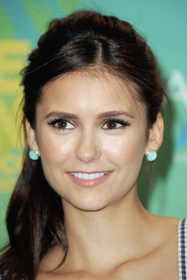 Nina Dobrev pic #397377