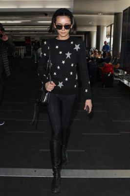 Nina Dobrev pic #988459
