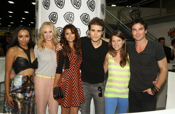 Nina Dobrev pic #623003
