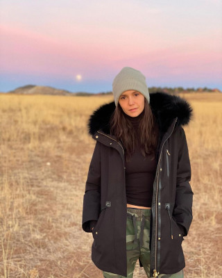 Nina Dobrev pic #1246713