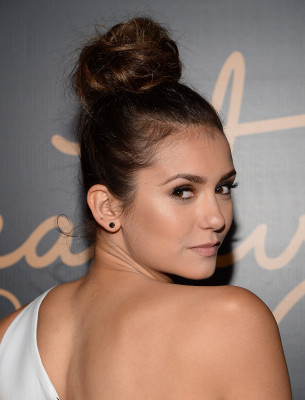 Nina Dobrev pic #755034