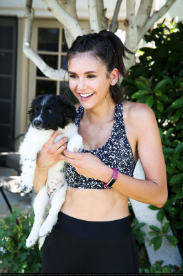 Nina Dobrev pic #927693