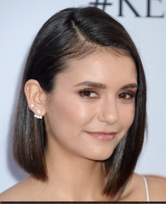 Nina Dobrev pic #925024