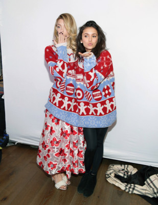 Nina Dobrev pic #899769