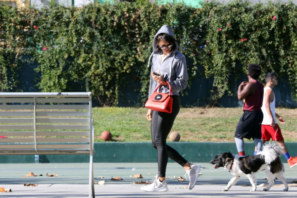 Nina Dobrev pic #1005458
