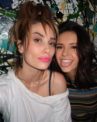 Nina Dobrev pic #1086368
