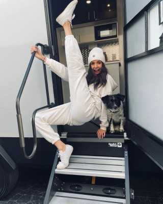Nina Dobrev pic #1281268