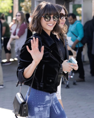 Nina Dobrev pic #990850
