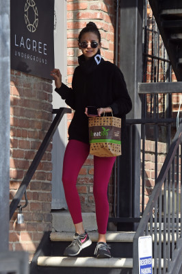 Nina Dobrev pic #1208449