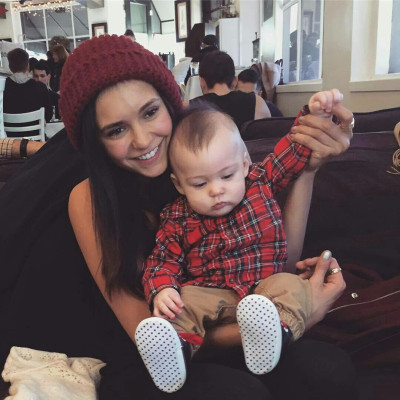 Nina Dobrev pic #899591