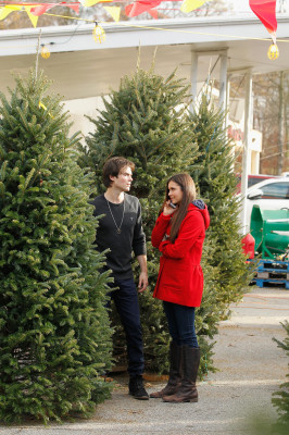 Nina Dobrev pic #560301