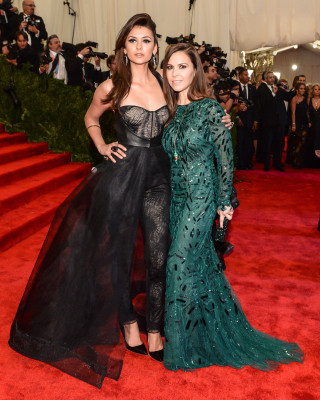 Nina Dobrev pic #601808
