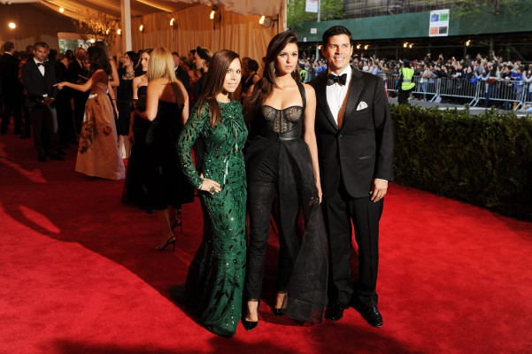 Nina Dobrev pic #601573