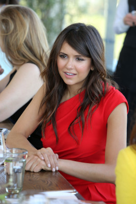 Nina Dobrev pic #584877