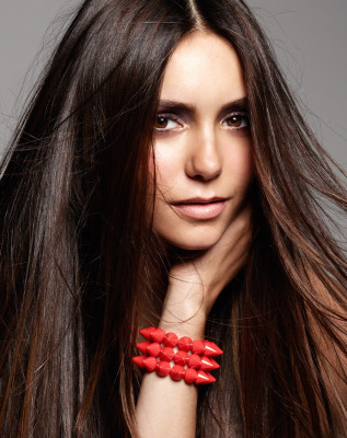 Nina Dobrev pic #540370
