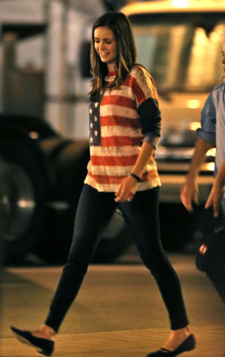 Nina Dobrev pic #866760