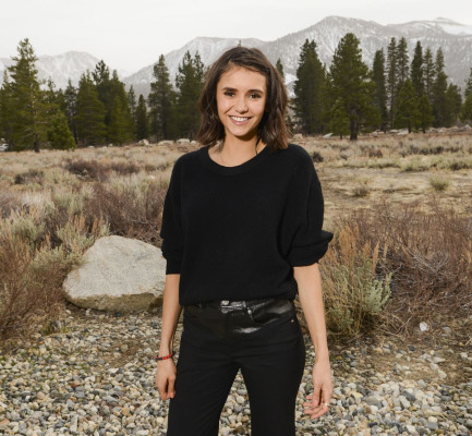 Nina Dobrev pic #1007930