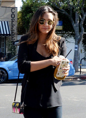 Nina Dobrev pic #788902