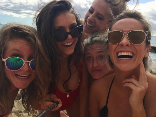 Nina Dobrev pic #824151