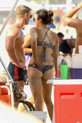Nina Dobrev pic #896730