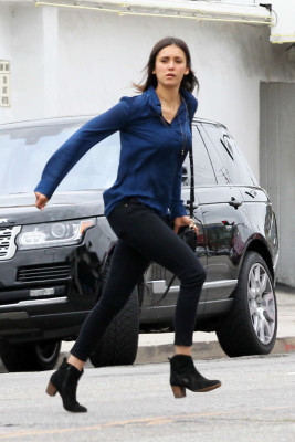 Nina Dobrev pic #855230