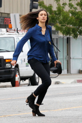 Nina Dobrev pic #855231