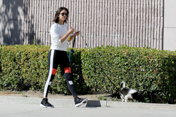 Nina Dobrev pic #928715