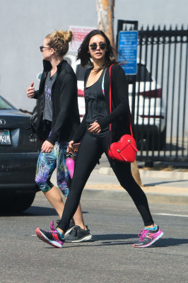 Nina Dobrev pic #887374