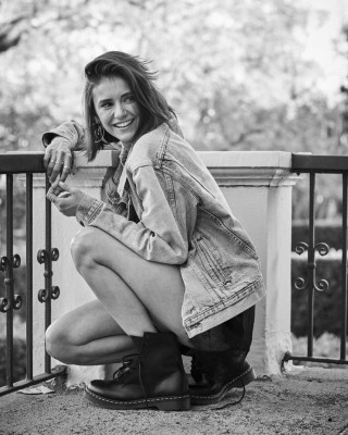 Nina Dobrev pic #916658
