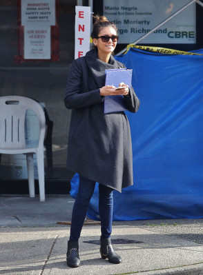 Nina Dobrev pic #808321