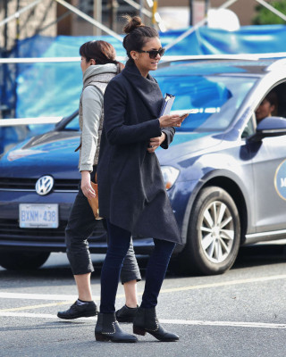 Nina Dobrev pic #808319